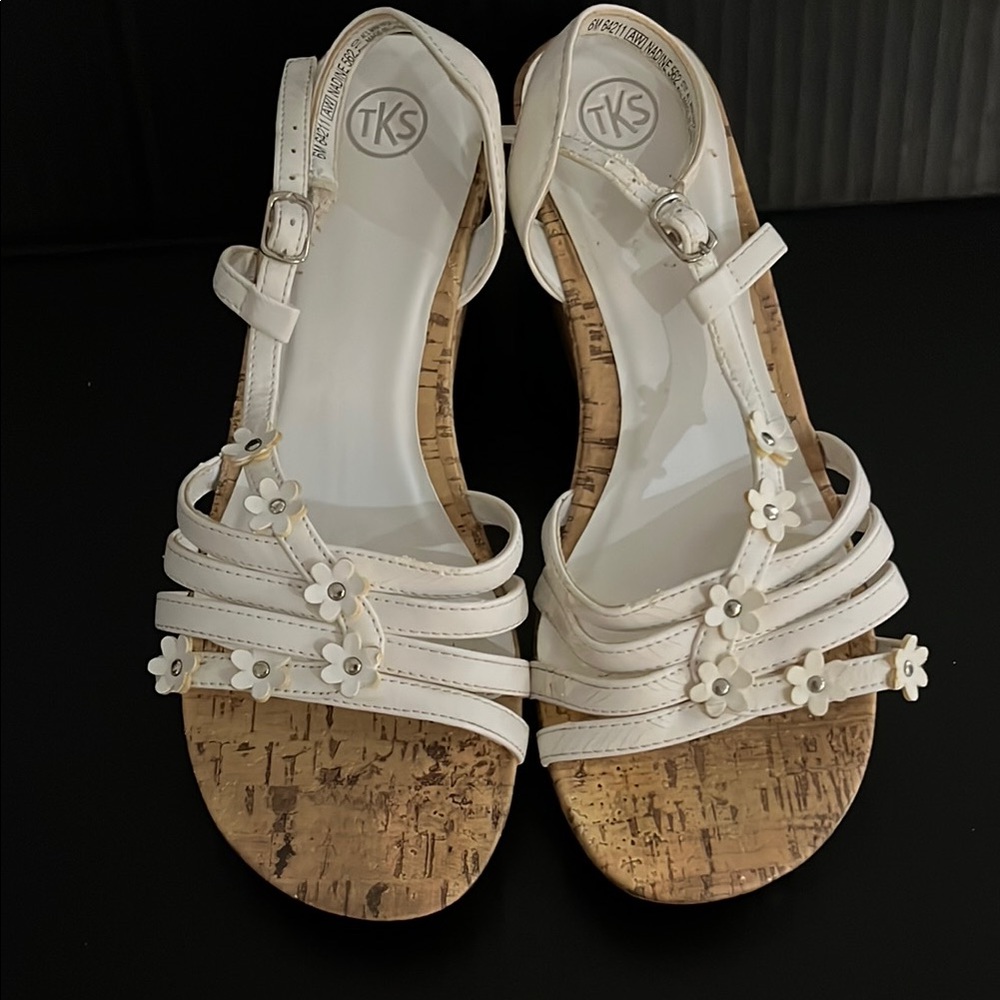 White Flat Sandals with Crisscross Straps and Cork Sole